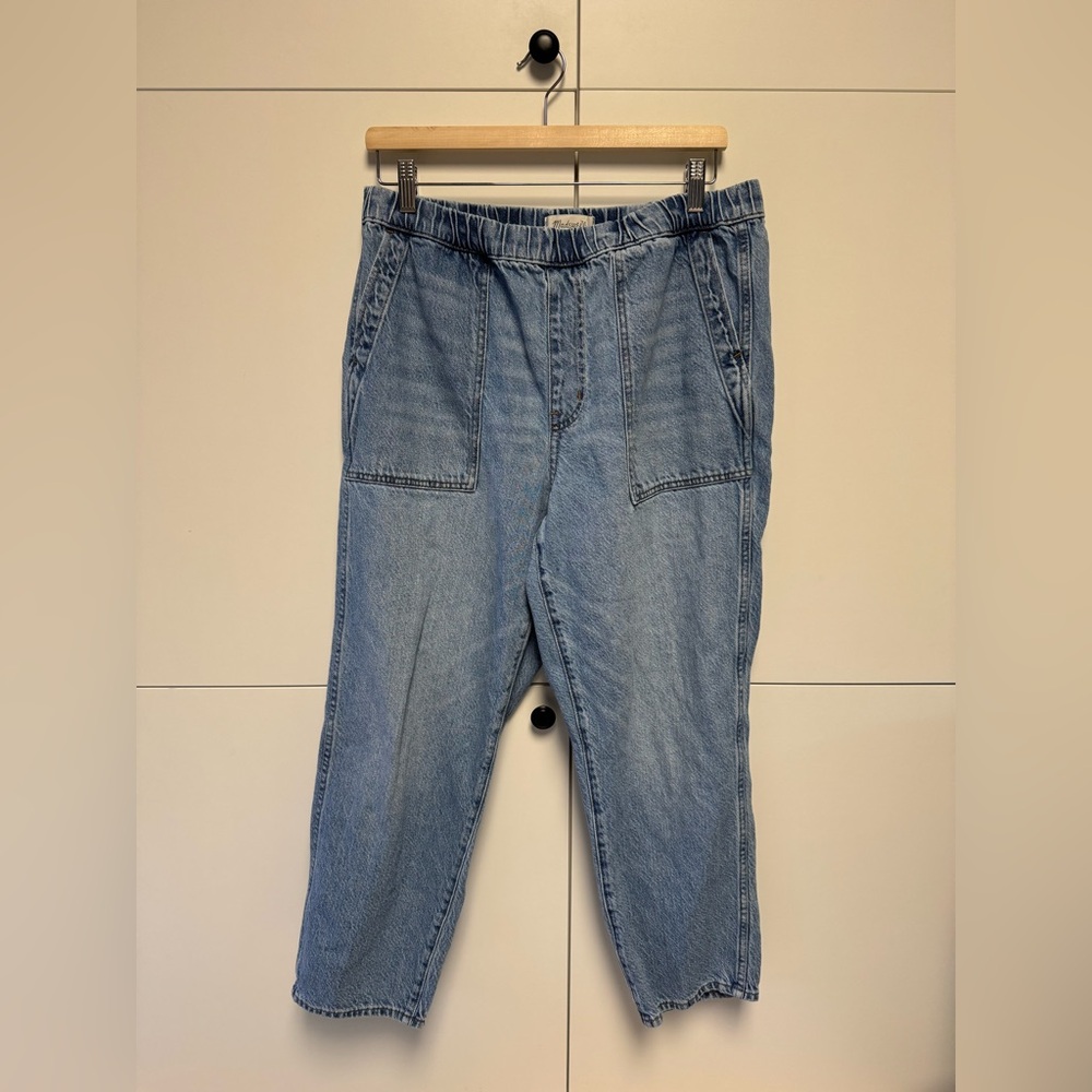 Madewell Light Blue Pull-On Relaxed Jeans. Size Large.